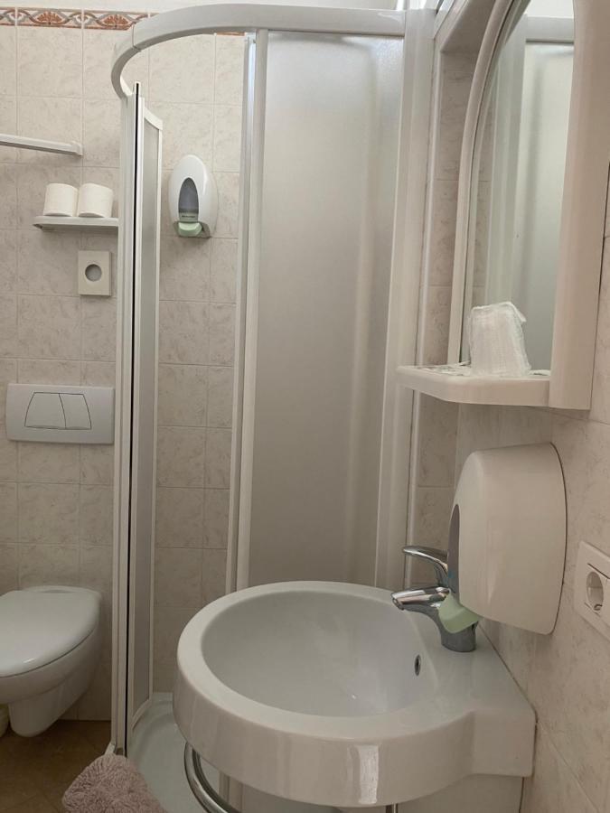 Hotel Modenese Riccione Zewnętrze zdjęcie