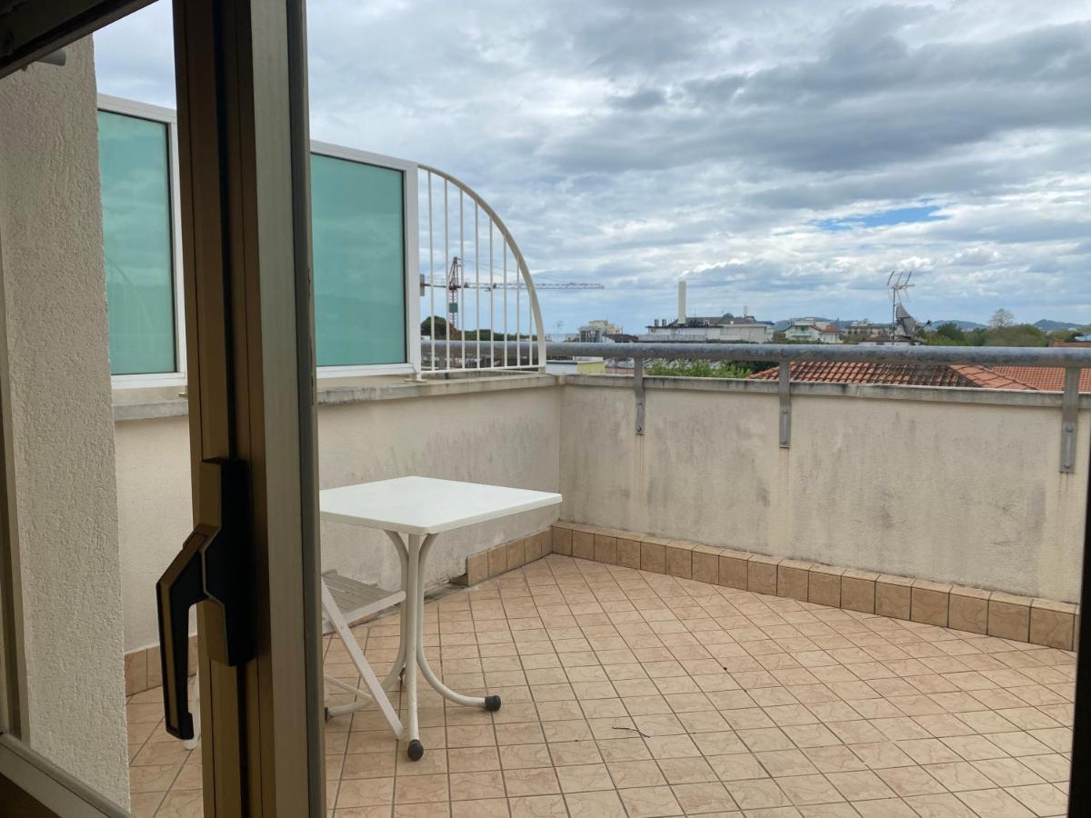 Hotel Modenese Riccione Zewnętrze zdjęcie