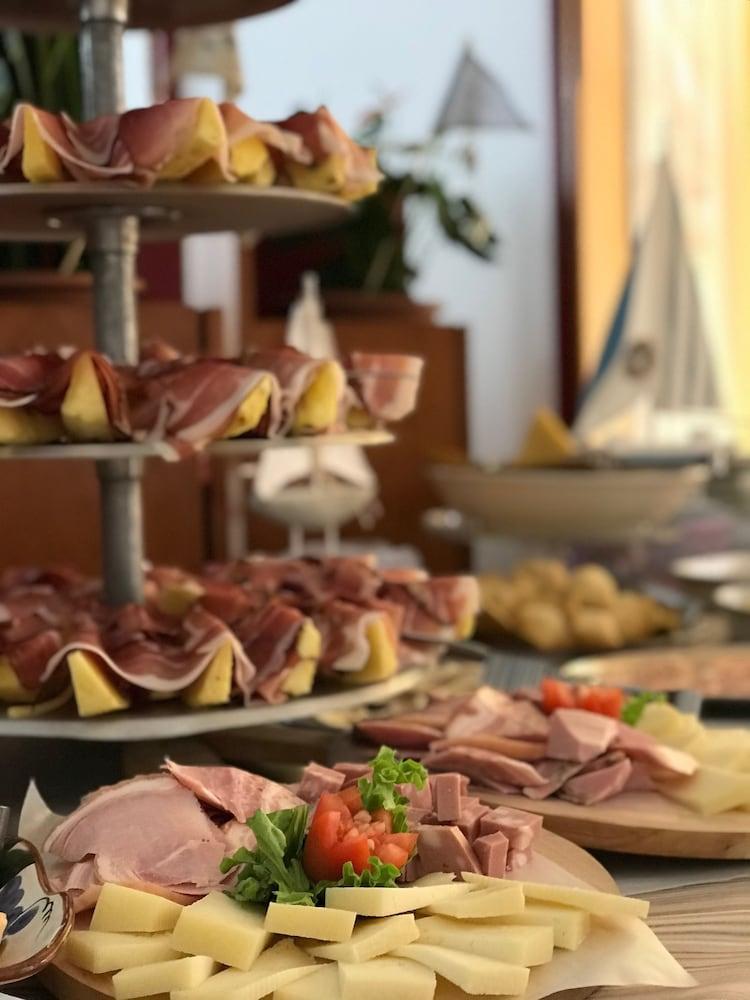 Hotel Modenese Riccione Zewnętrze zdjęcie